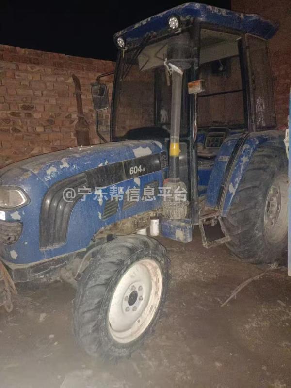 出售雷沃604付摸机，水桶架子